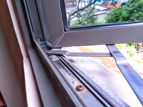 Hinged Window Replacement in Wesley Chapel